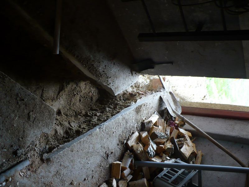 Brigáda 3.5.08 příprava kanálů 7.JPG
